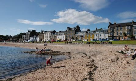 Millport Beach Isle of CumbraeAJH637 Millport Beach Isle of Cumbrae
